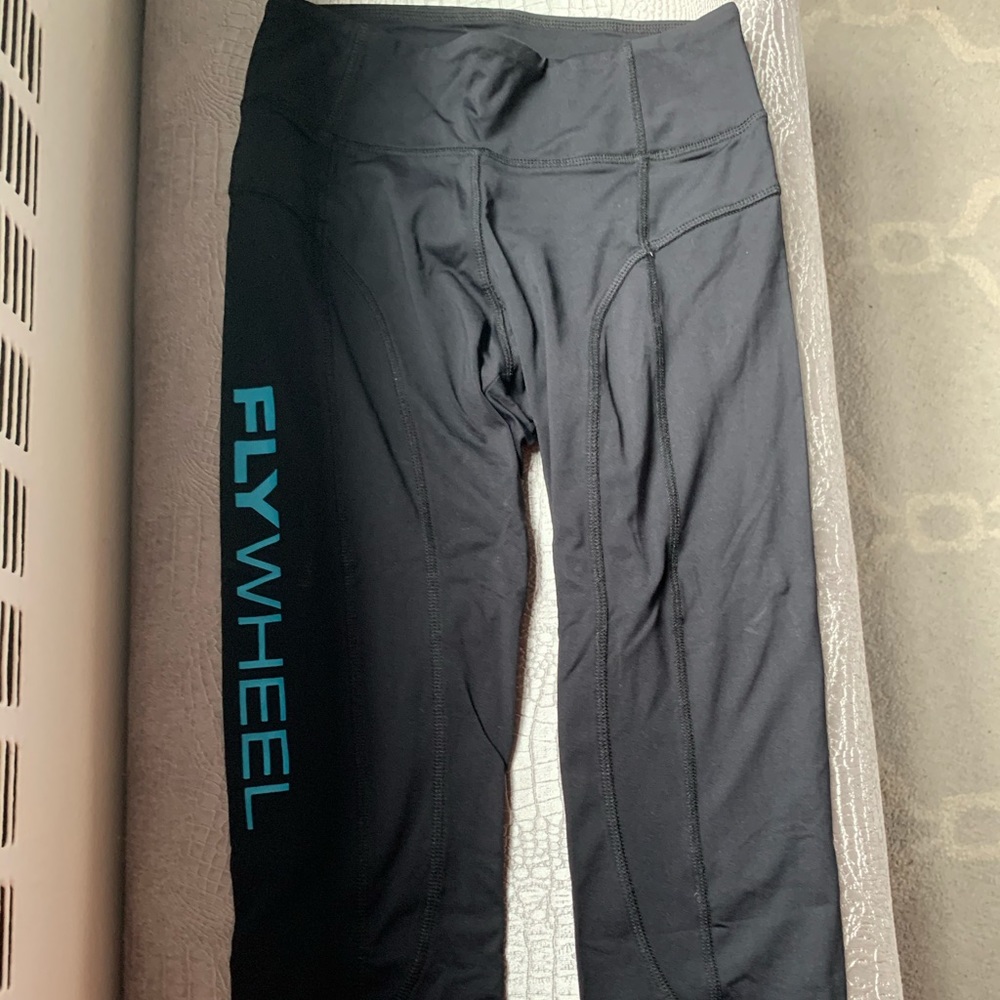 Flywheel Black Leggings